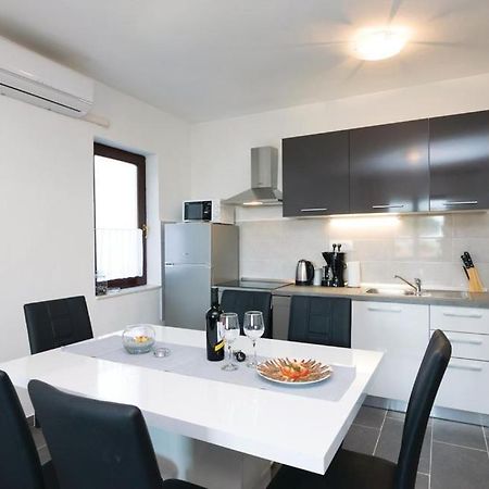 Apartments Devic Sukošan Exteriér fotografie