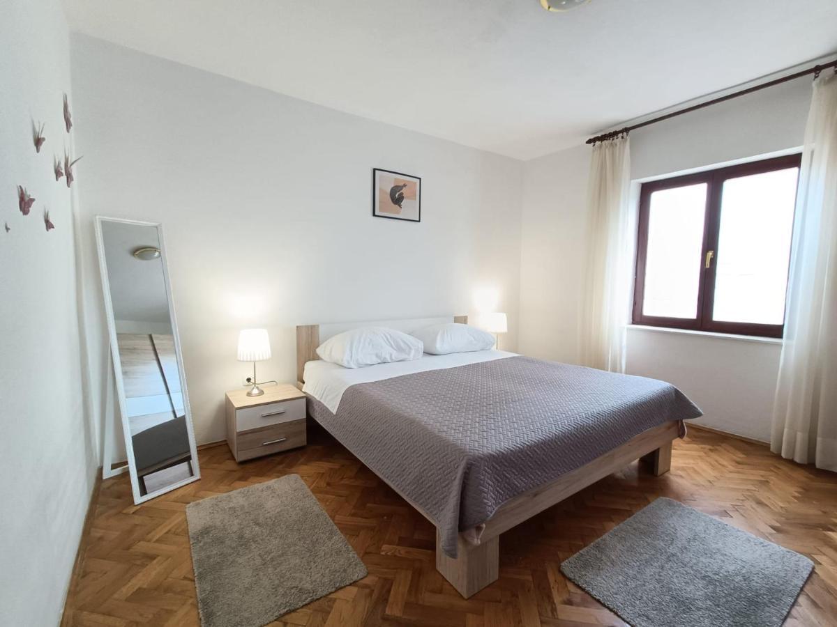 Apartments Devic Sukošan Exteriér fotografie